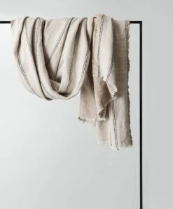 Mira Linen Throw - Ana