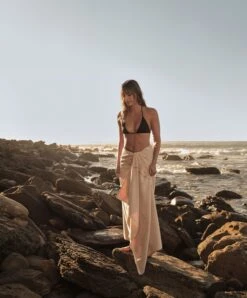 Beach Towel - Rose -Cultiver Sales Store Beach Towel Rose 02