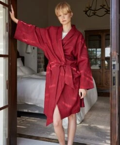 Linen Robe - Rouge -Cultiver Sales Store CULTIVER Linen Robe 06