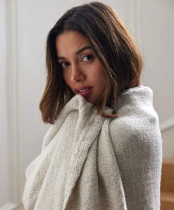 Luna Throw -Cultiver Sales Store Luna 03