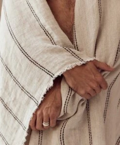 Mira Linen Throw - Ana -Cultiver Sales Store Mira Throw Ana 02