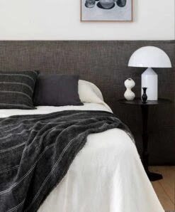 Mira Linen Throw - Rafa -Cultiver Sales Store Mira Throw Rafa 02