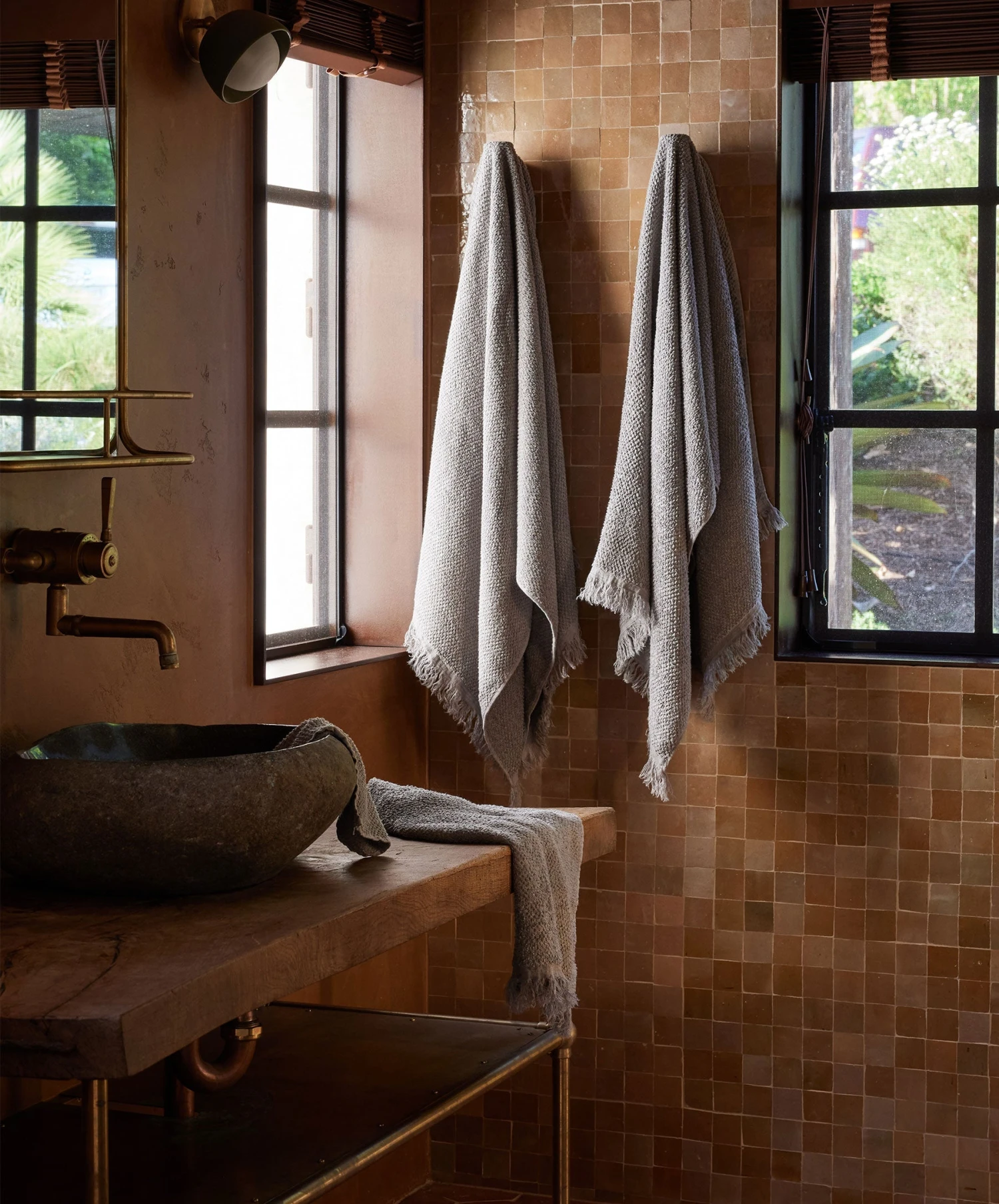 Pure Linen Bath Towel - Pebble 5 Pure Linen Bath Towel - Pebble - Image 3